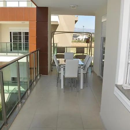Side Kartal Homes Willa *
